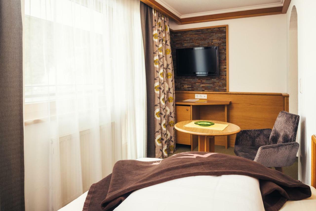 Hotel Garni Angela Ишгль Экстерьер фото